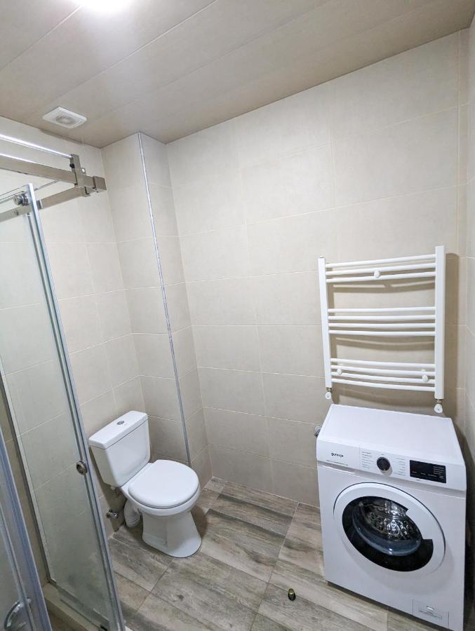 Brand New Apartment In クタイシ エクステリア 写真